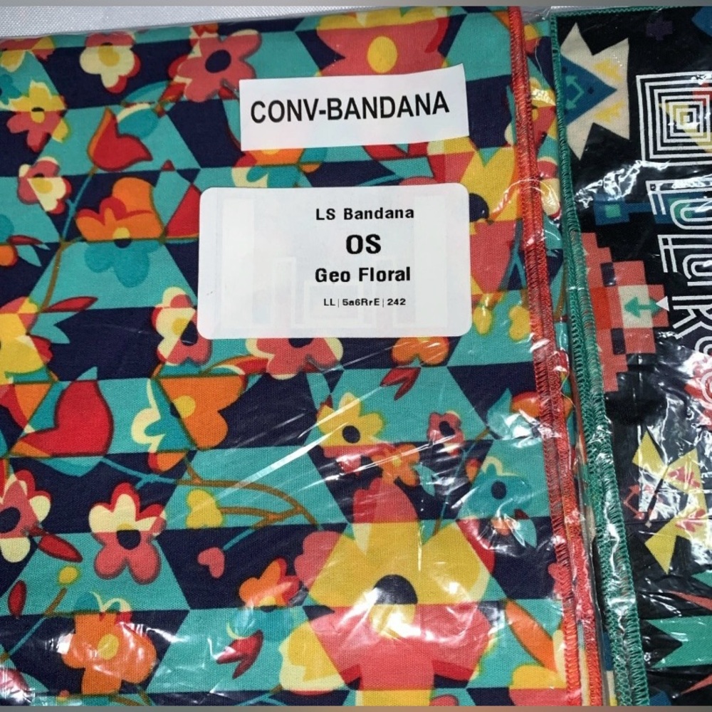 2 New LuLaRoe Aztec Bandannas NIP for hair or neck Colorful Floral 21 1/2 in.²